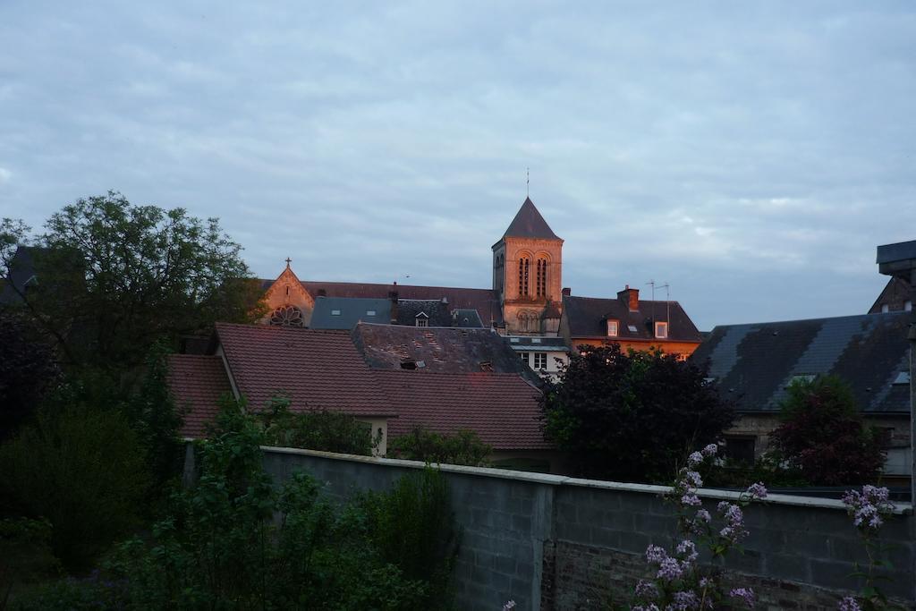 Au Fond Du Jardin Maison D'Hotes Saint-Saëns الغرفة الصورة